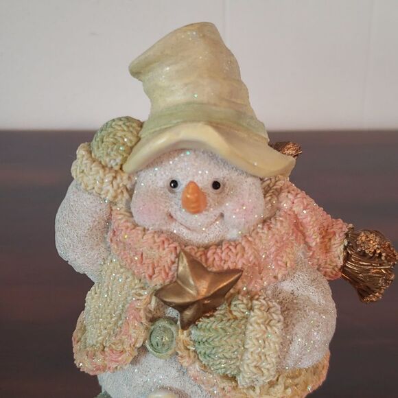 Adorable Vintage K's Collection Pastel Snowman Resin Figurine - Picture 5 of 9
